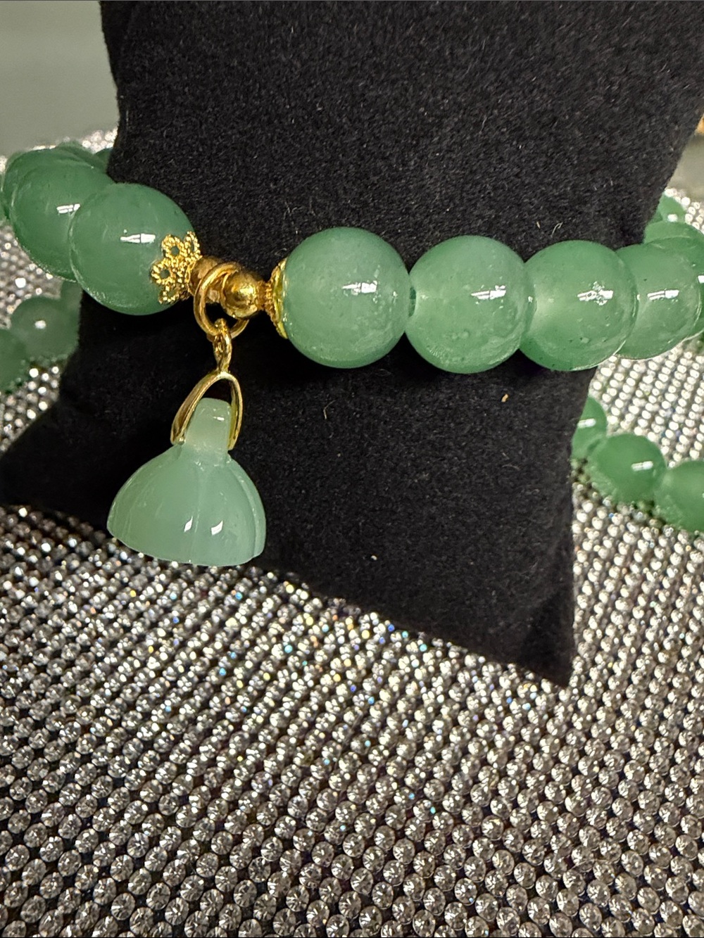🦋5/$25🦋Jade money bag Beaded Charm Bracelet - Elegant Gold Accent